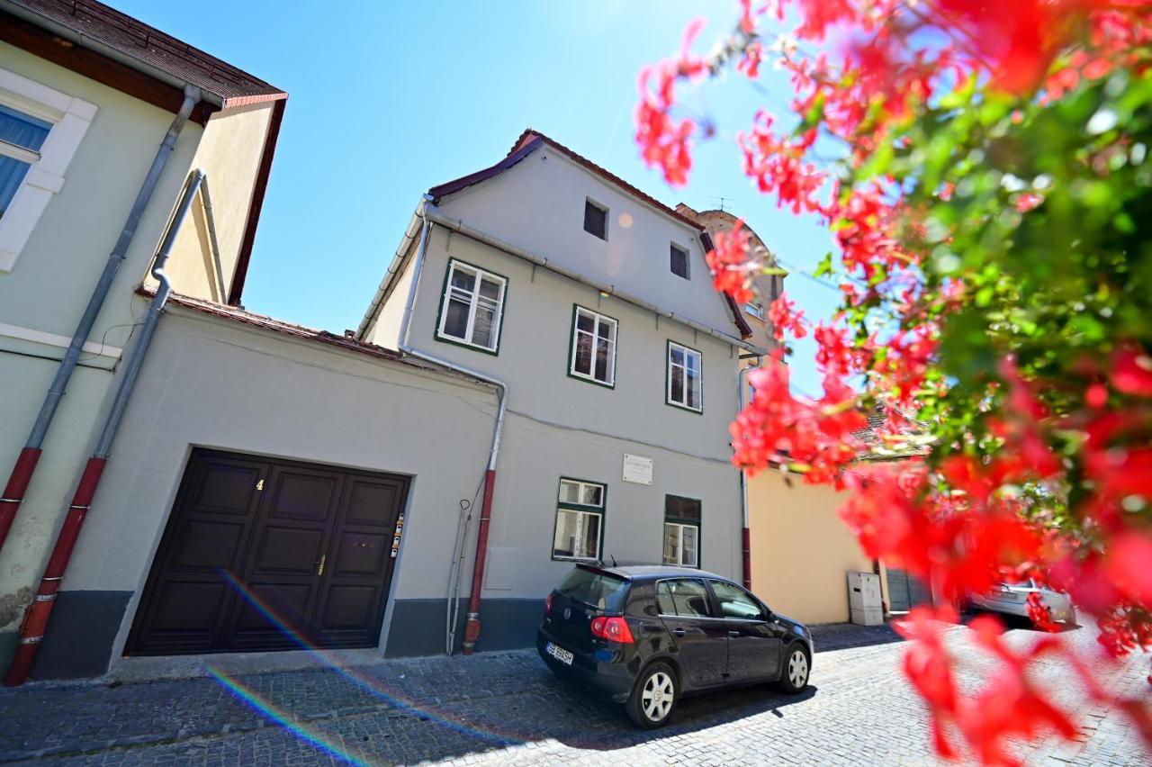 Apartments In The Heart Of Sibiu Exteriör bild